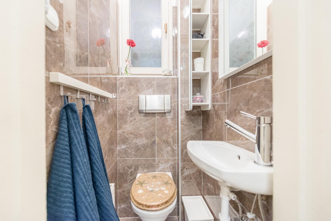 Family And Friends Apartment بودابست المظهر الخارجي الصورة