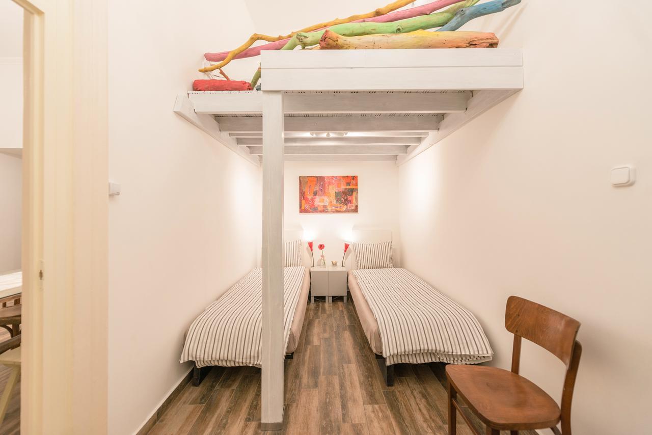 Family And Friends Apartment بودابست المظهر الخارجي الصورة