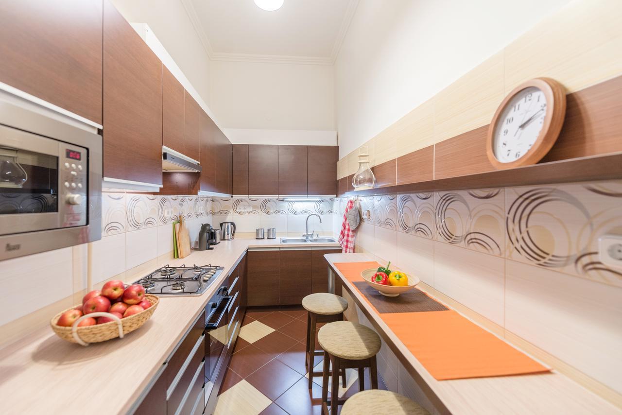 Family And Friends Apartment بودابست المظهر الخارجي الصورة